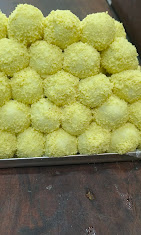 Coconut laddu